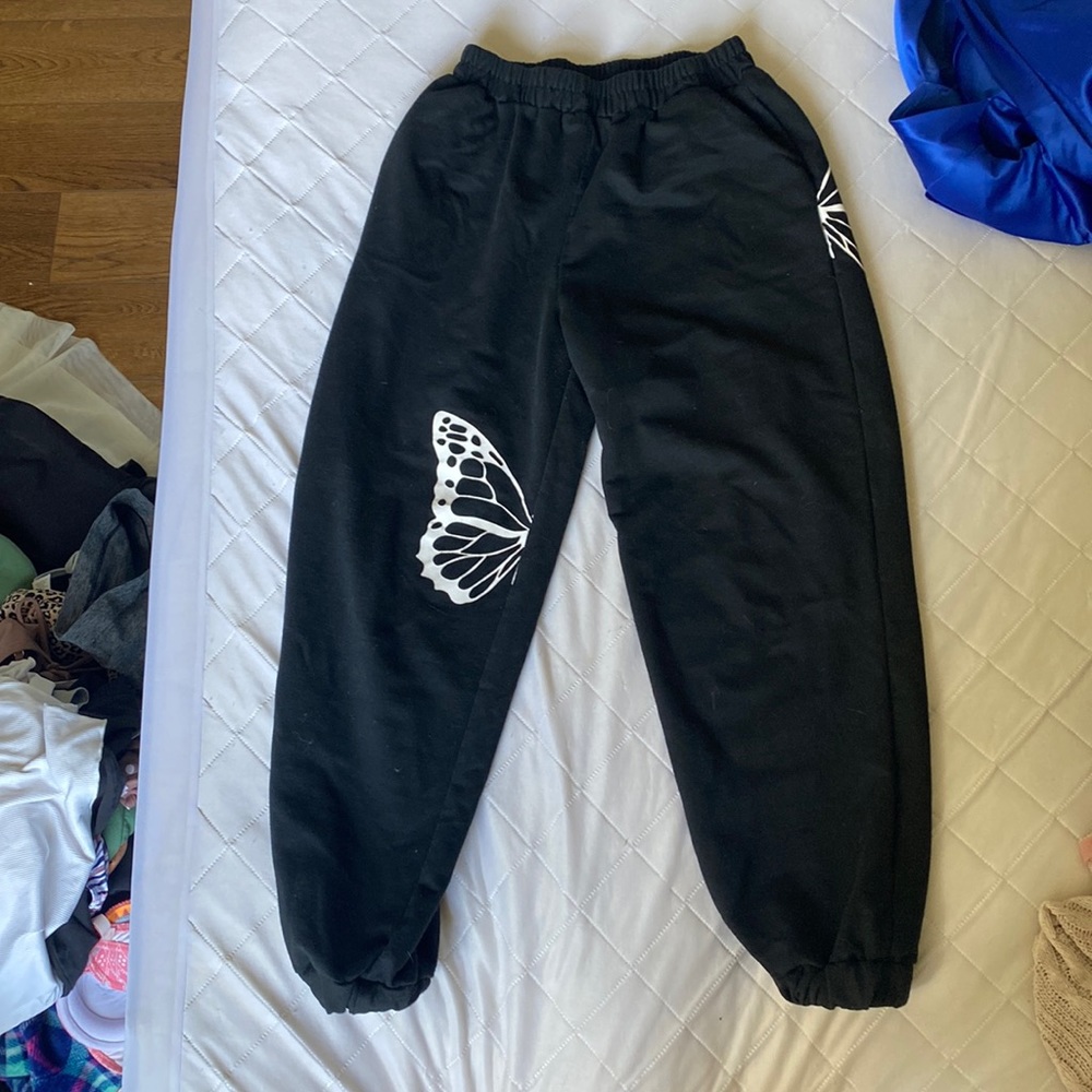 sweat pants